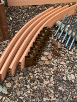 Curved Composite Landscape Edging Kit With 1" Boards -Nature's Yard Sales Store 8599404 05V tif