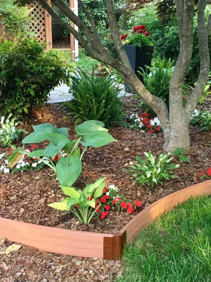 Curved Landscape Edging Kit With 2" Boards 1 Curved Landscape Edging Kit With 2" Boards