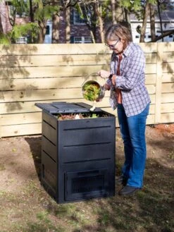 Deluxe Pyramid Composter II -Nature's Yard Sales Store 8600227 0586 tif