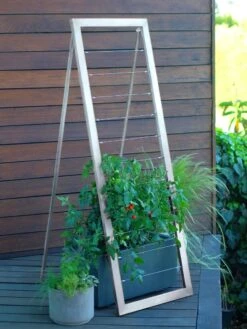 Mira Modern Garden Trellis Sr. -Nature's Yard Sales Store 8600513 08v