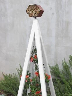 Bee Bungalow + Akoris Garden Tuteur Jr. 12 Bee Bungalow + Akoris Garden Tuteur Jr. -Nature's Yard Sales Store 8600532 03v bee bungalow akoris garden tuteur cloud white