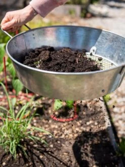 Gardener's Compost Soil Sifter -Nature's Yard Sales Store 8611018 160 tif