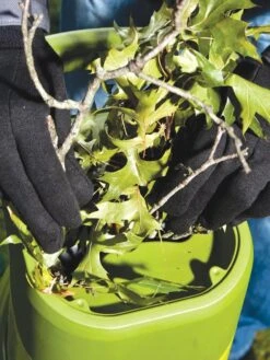 Snow Joe® 15-Amp Electric Wood Chipper/Shredder -Nature's Yard Sales Store 8612510 08v tif